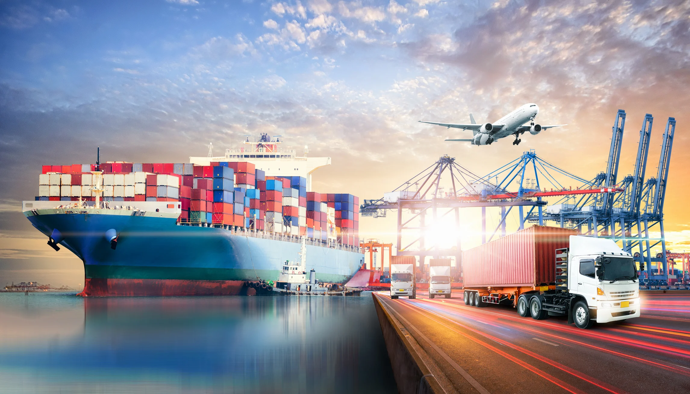Global_business_logistics_with_container_cargo_freight_ship